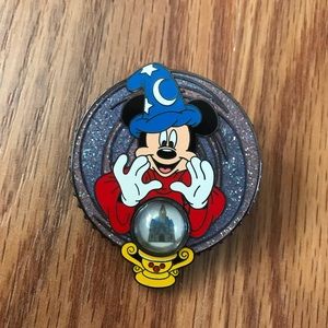Disney World Sorcerer Mickey Crystal Ball pin